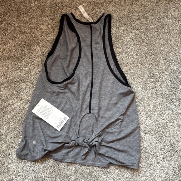 Lululemon Course Of Action Tank Top size 8 Heathered Gray Black Tie Back Shirt - Picture 4 of 5